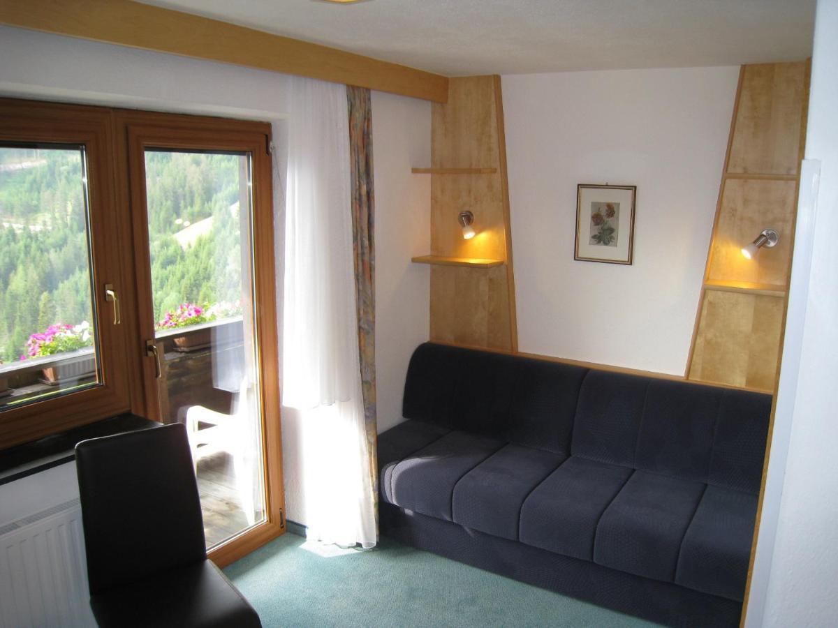 Laerchenhof Serfaus Room photo